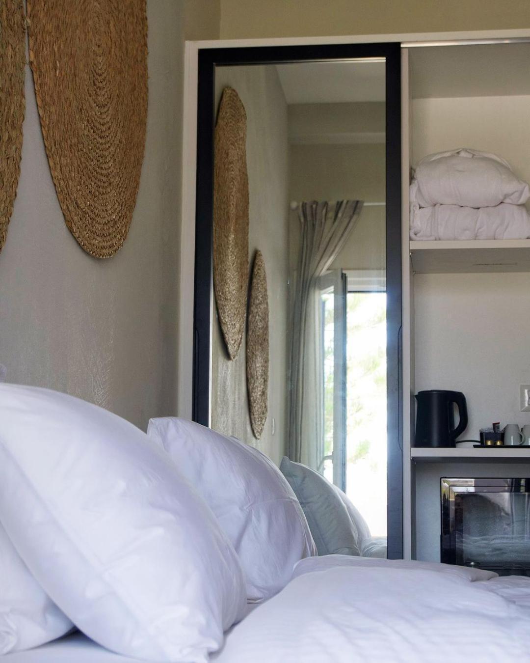 The Noverian Bios Santorini Boutique Hotel Φηρά Δωμάτιο φωτογραφία
