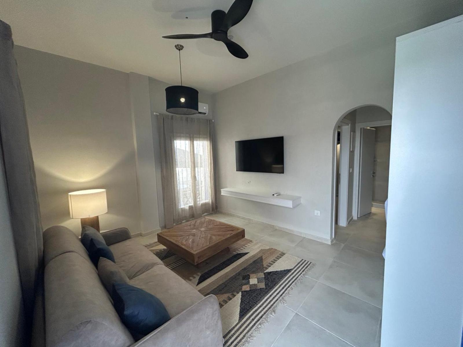 The Noverian Bios Santorini Boutique Hotel Φηρά Δωμάτιο φωτογραφία